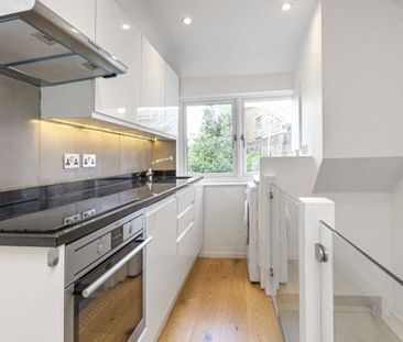 Staines Road, TW2, London - Photo 2