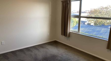 Addington Townhouse - Photo 3