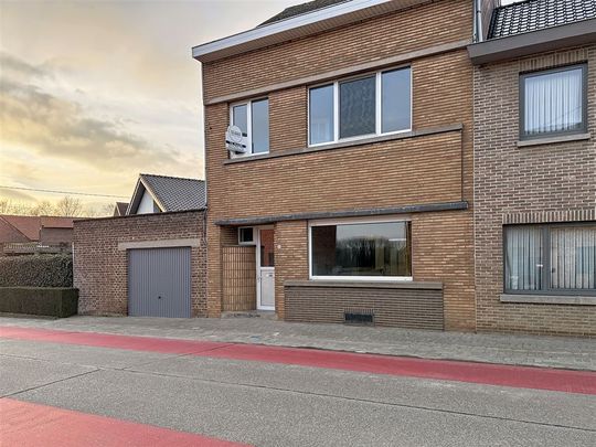 halfopen bebouwing met 2 slpks, terras, garage - Zuurbemde 84, 3380 GLABBEEK - Photo 1