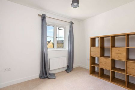 A semi-detached two bedroom property in Fairford. - Photo 5