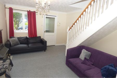 2 bed terrace to rent in NE2 - Photo 3