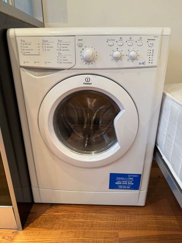 1 Bed Flat, Wellington Street, LS1 - Photo 4