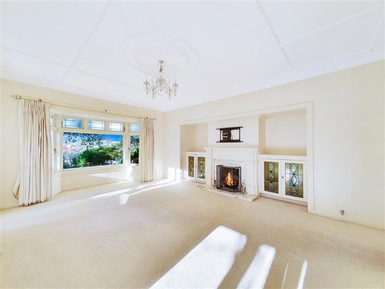 ST HELIERS - Location, Privacy, & Water View - Photo 1