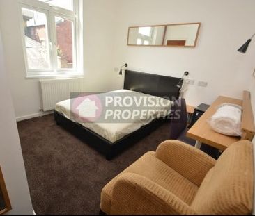 5 Bedroom Houses to Rent in Leeds - Photo 5