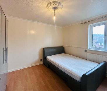 3 bedroom property to rent - Photo 2