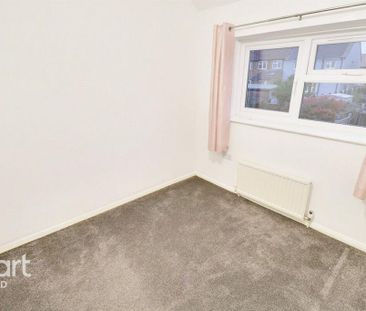 3 bedroom terraced house to rent - Photo 6