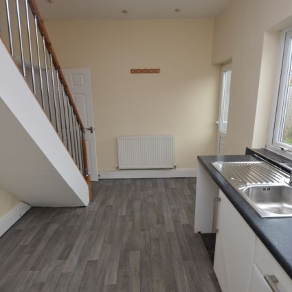 2 Bedroom End of Terrace - Photo 1