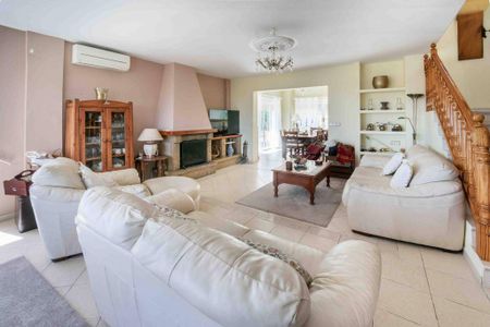 4 room luxury Villa for rent in Polop, Spain - Photo 3