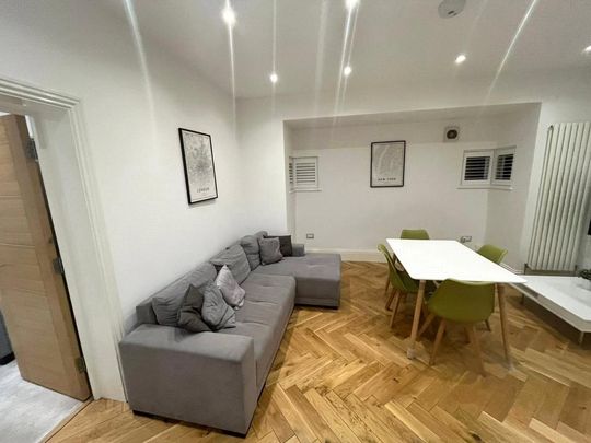 3 bedroom apartment to rent - Photo 1
