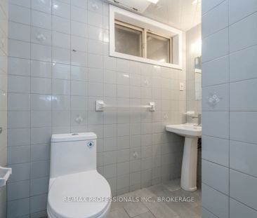 For Lease - 22 Fabian Place, Toronto, Ontario - Photo 6