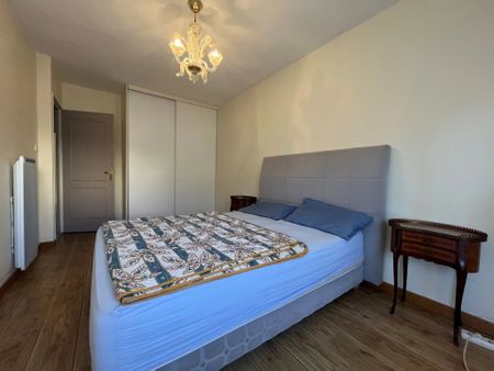 Location Appartement 3 pièces 70m² TOULON 83000 - Photo 2