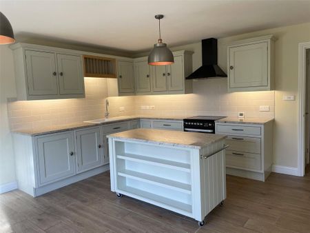 3 bedroom link detached house to rent - Photo 5