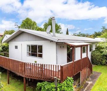 A real cutie in Richmond Heights - Photo 3