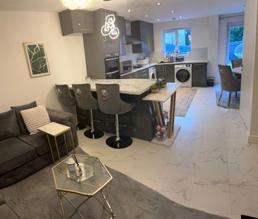 4 Bed Semi-Detached House, Travers Street, M7 - Photo 6