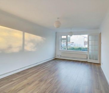 3 bedroom terraced house to rent - Photo 6