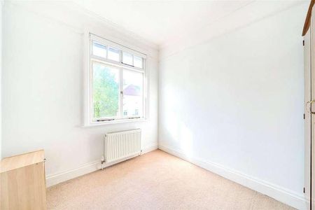 Woodfield Crescent, London, W5 - Photo 4