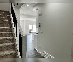 4 Bed 3 Bath Dbl Garage Upper Suite Maple Crest - Photo 2