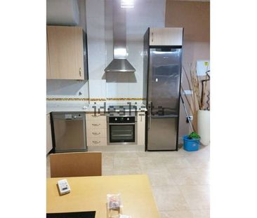 Alquiler de piso en Calle Encarnación Sánchez - Photo 5