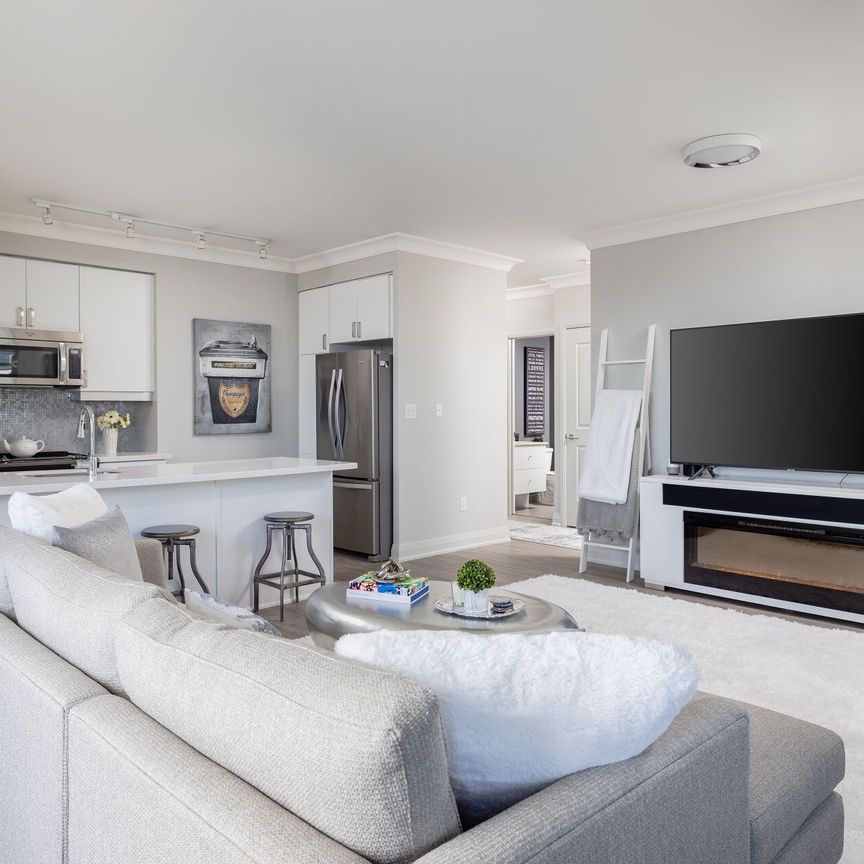 For Lease - 400 Adelaide Street Unit# LPH 03, Toronto, Ontario - Photo 1