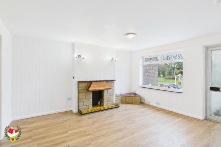 Sycamore Close, Gloucester - Photo 2