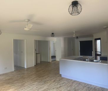 NEAT & TIDY HOME - Photo 3