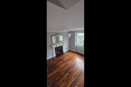 2 Bed Flat, Dartmouth Road, NW2 - Photo 4