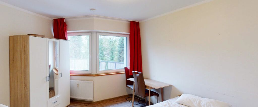 Möbliertes WG-Zimmer in zentraler Lage für Studenten und Azubis *Frauen-WG* - Foto 1
