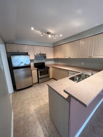 For Lease - 37 Kale Crescent, Vaughan, Ontario - Photo 2