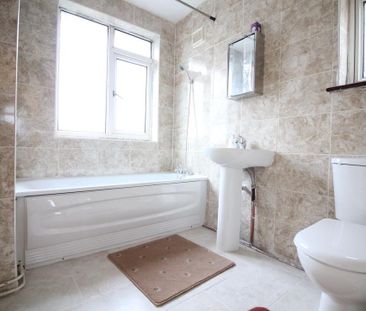 Apple Tree Avenue, Yiewsley, West Drayton - Photo 1