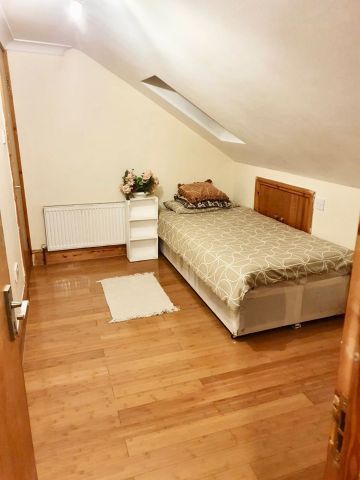 Room in a Shared House, Colville Road, E11 - Photo 2