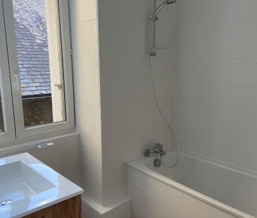 Location Appartement 4 pièces 69m² - Photo 4