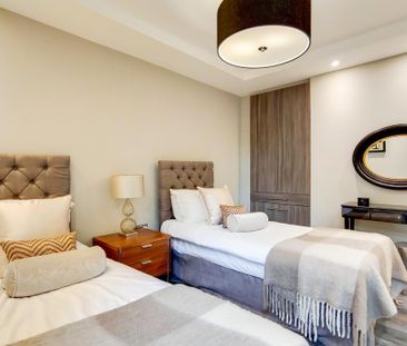 3 bedroom flat to rent - Photo 6