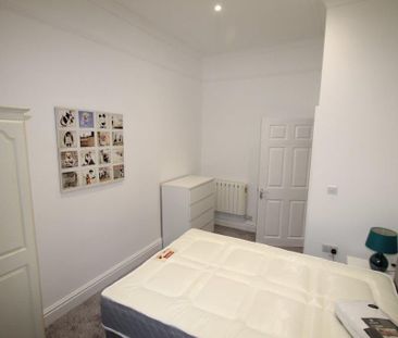 3 Bedroom | 12 North Road East, Flat 2, PL4 6AS - Photo 4