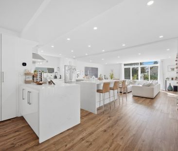 For Lease - 45 Furnival Road, Toronto, Ontario - Photo 2