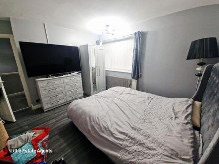 3 bedroom end of terrace house to rent - Photo 5