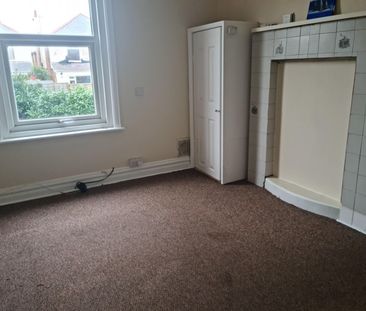 Very Large 6 Bed Student Property - Photo 2