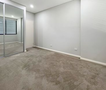 Modern two bedroom unit - 20% below market rent - Photo 1