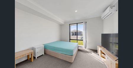 Peaceful Hilbert Neighborhood - Your Perfect Sanctuary - Photo 4