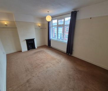 2 bedroom semi-detached house to rent - Photo 4