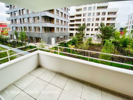 Appartement Lumineux et Moderne, au Cœur de l'Effervescence de Saint-Denis la Plaine - Photo 3