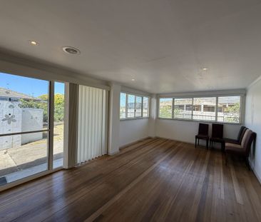 3 Bedroom Family Home in Clarinda - Photo 3