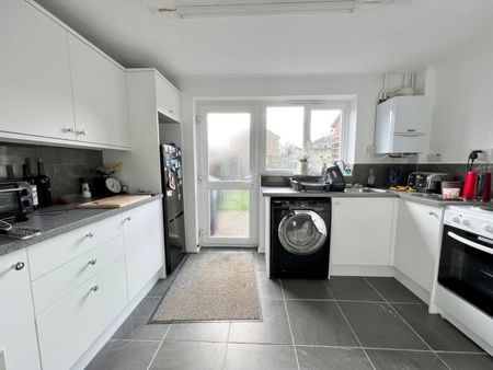 Aspen Close, Ely - Photo 3