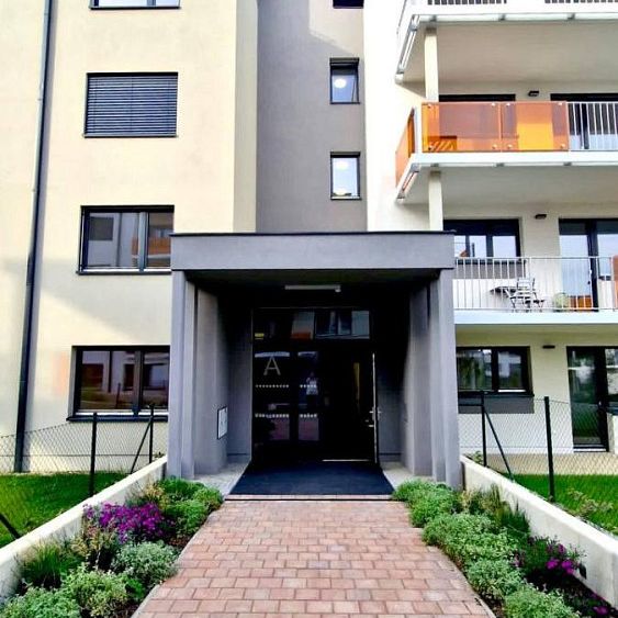 Pronájem bytu 2+kk 51 m² - Photo 1