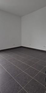 Studio R+4 + Place de parking. - Photo 3