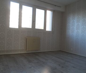 Location Appartement 3 pièces 65m² BOURGES 18000 - Photo 3