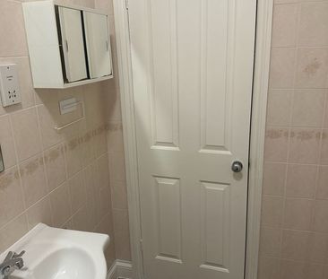 Room in a Shared House, Deansburn Road, L13 - Photo 3