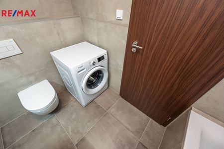 Pronájem bytu 2+kk v osobním vlastnictví 56 m², Praha 4 - Modřany - Photo 3