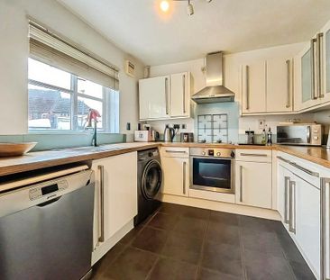 3 bedroom end of terrace house to rent - Photo 6