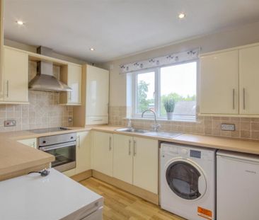 2 bedroom apartment to rent - Photo 4