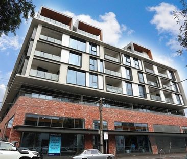 Modern Urban Living in South Melbourne - Photo 4